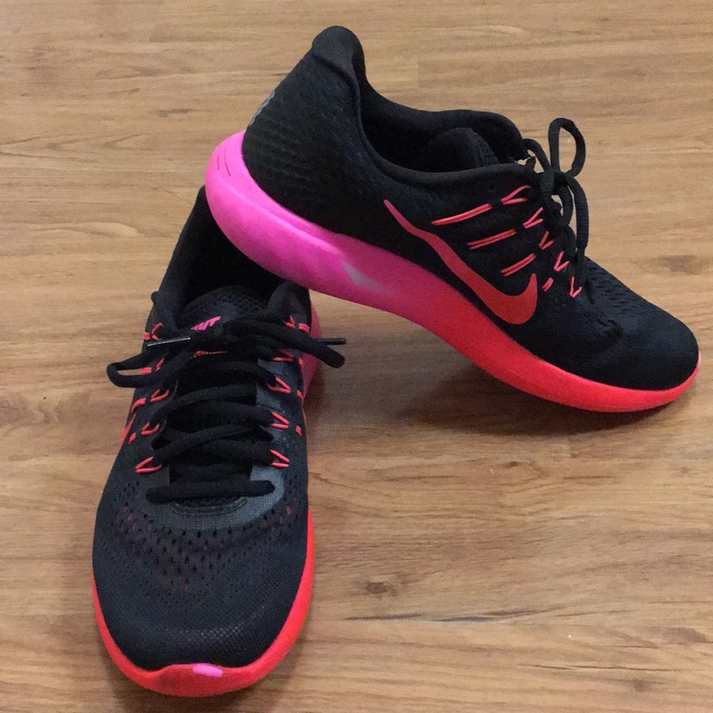 NIKE Lunarglide 8 sneakers